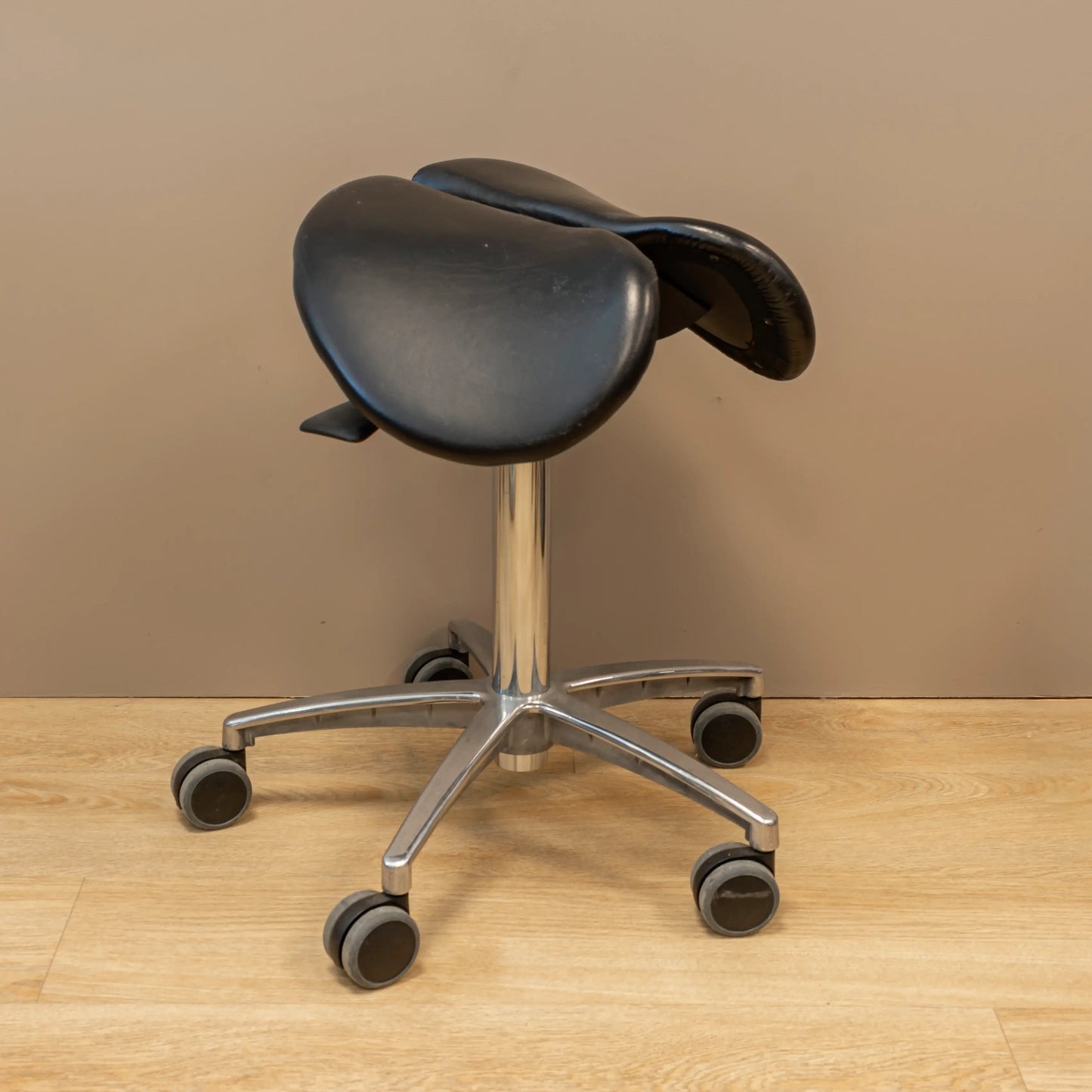 Kruk Salli MultiAdjuster zwart