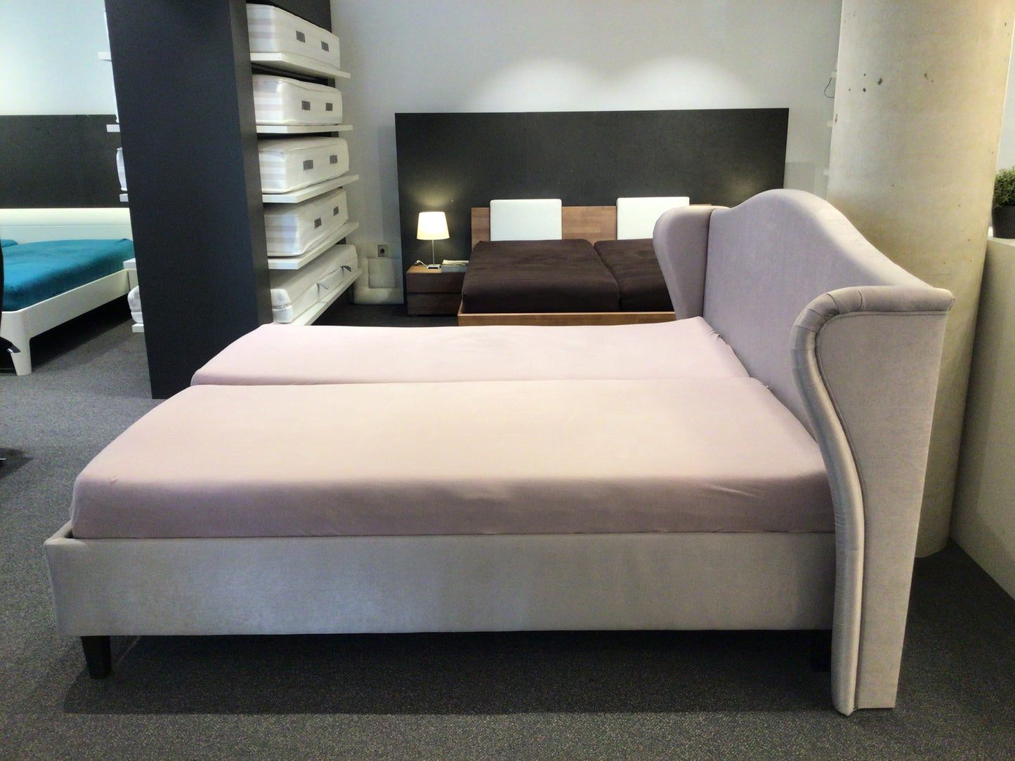 Gestoffeerd bedkader Taupe
