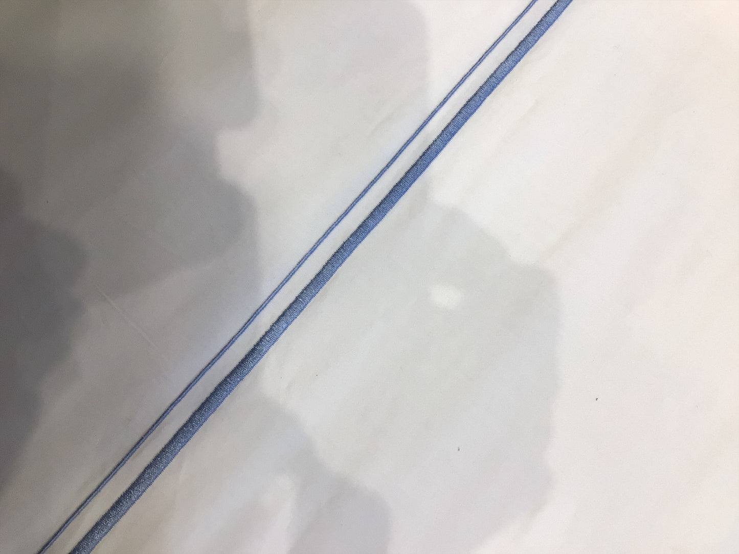 Lysdrap bedtextiel toonzaal