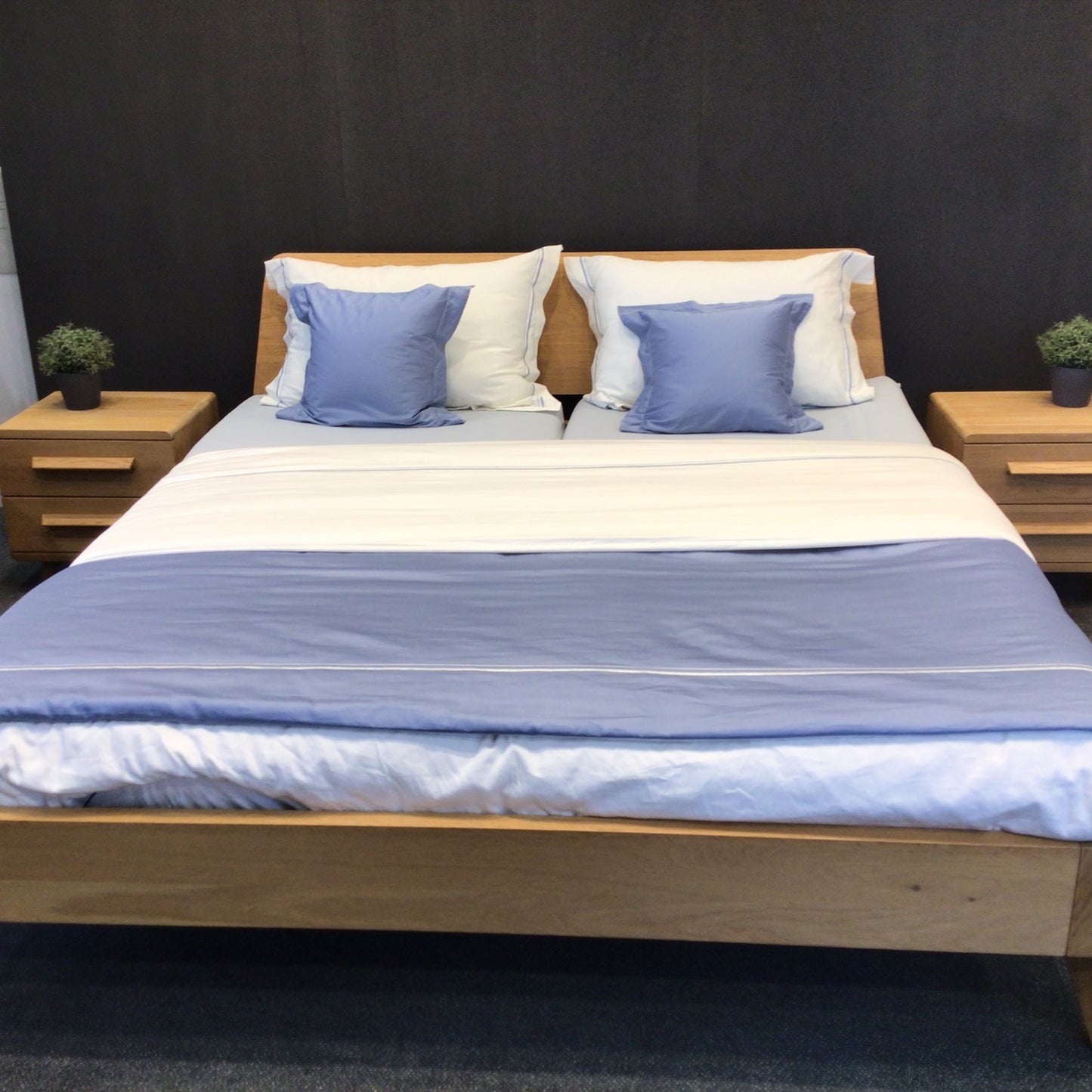 Lysdrap bedtextiel toonzaal